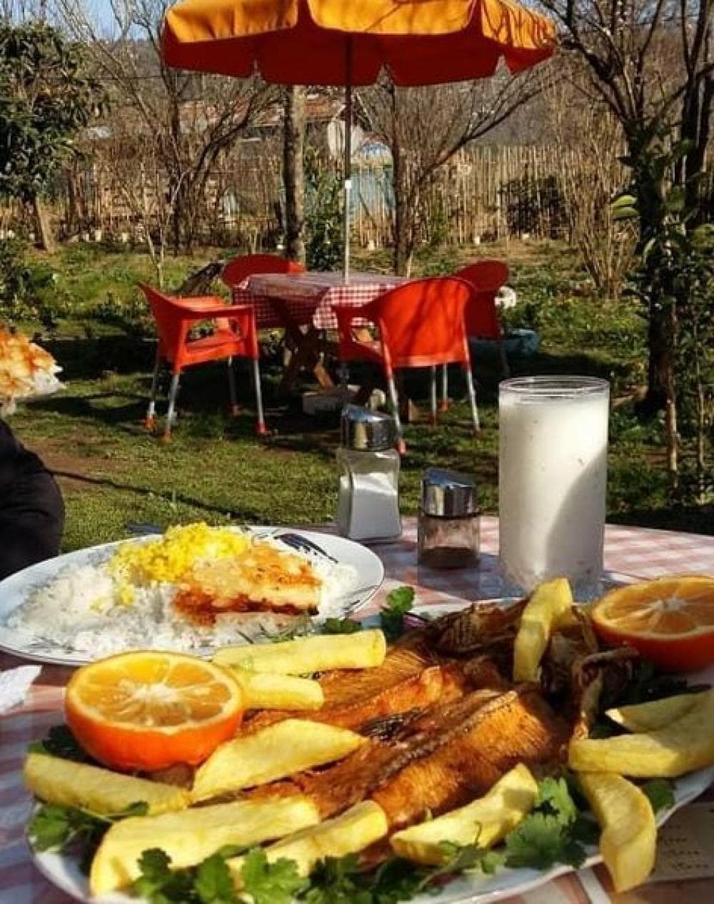place رستوران لوکا