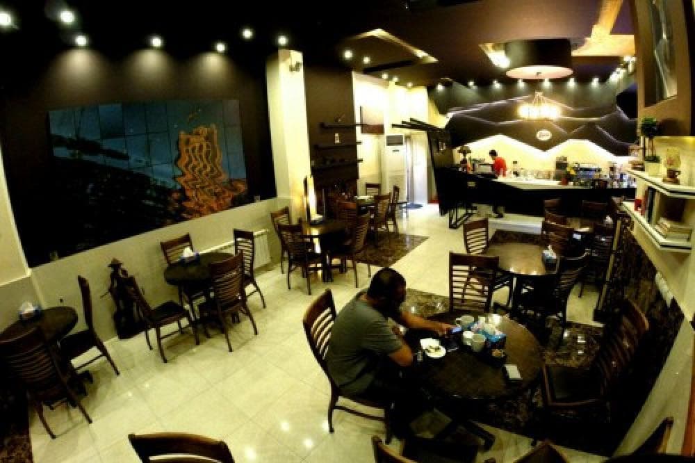 place کافه پارادایس
