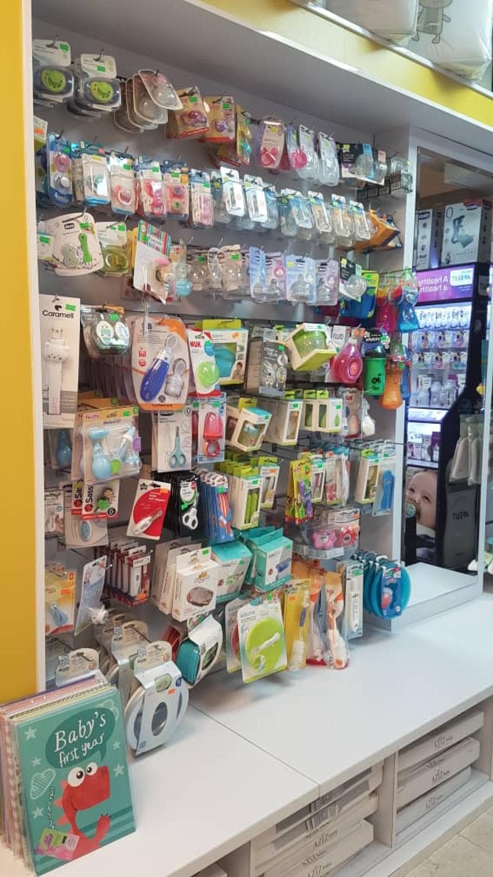 place فروشگاه سیسمونی نی نی ماه