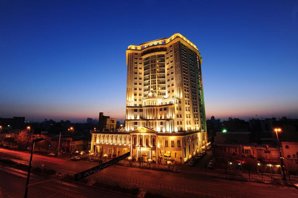 place هتل گلدن پالاس